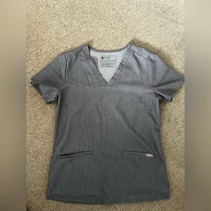 Women's Graphite Casma™ - Three-Pocket Scrub Top - XS / Graphite